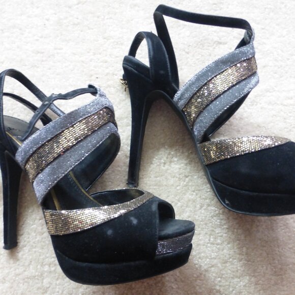 JESSICA SIMPSON black, gold and silver platform heels - Picture 9 of 11